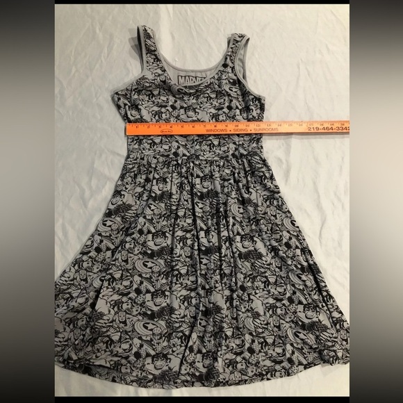 Marvel Her Universe S Fit & Flare Mini Dress Avengers Captain America Iron Man - Picture 15 of 16